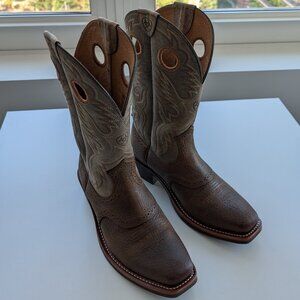 Ariat Heritage Roughstock Western Boot - 9 EE (Wide) - Earth / Brown Bomber